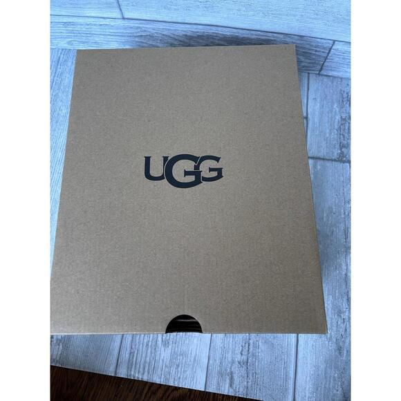 UGG GoldenCush Black Sneakers Women's Size 12/Men's 11 (All Gender) 1152790W NEW - Picture 5 of 8